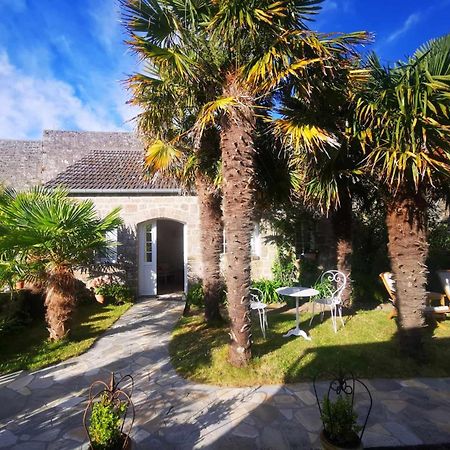Bed and Breakfast Le Prieure Barfleur Exterior foto